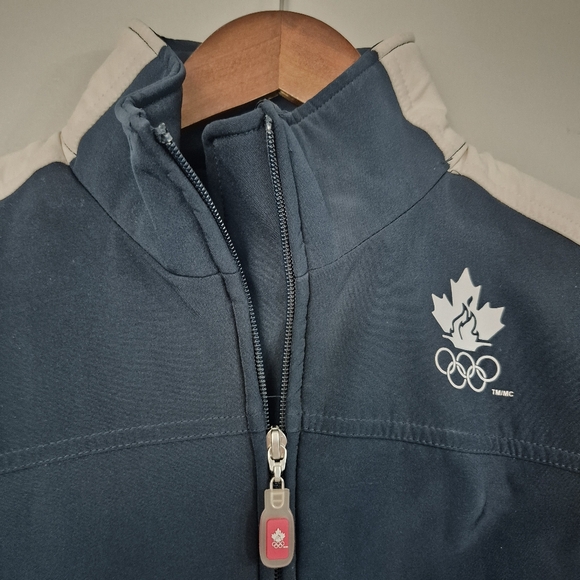HBC Hudson Bay Canada 2010 Olympic Podium Soft Shell Jacket Medium - Picture 4 of 12